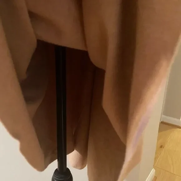 Liz Claiborne size 1X Plus size tan skirt in excellent condition. - Picture 6 of 9